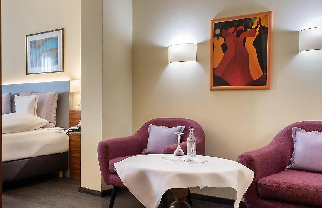Romantik Hotel Goldener Karpfen-1